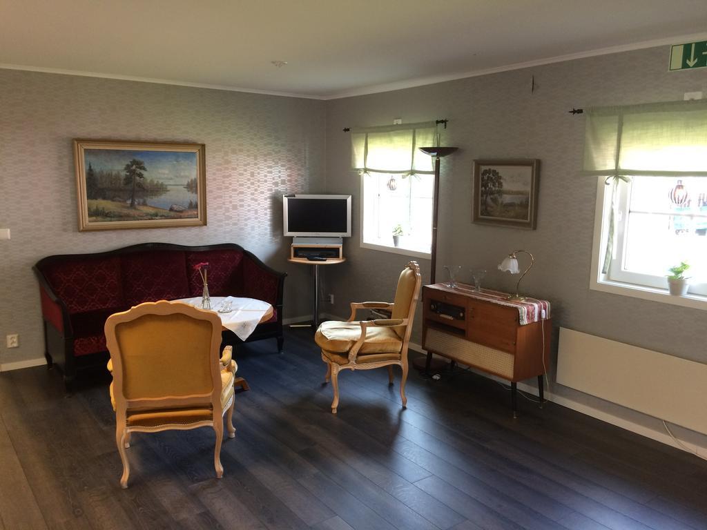 Foellingen Hotell Kisa Exterior foto
